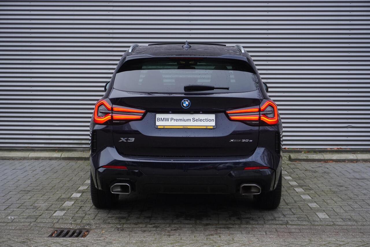 BMW X3 xDrive30e M Sportpakket | High Executive | Glazen panoramadak | HiFi System | BMW Laserlight