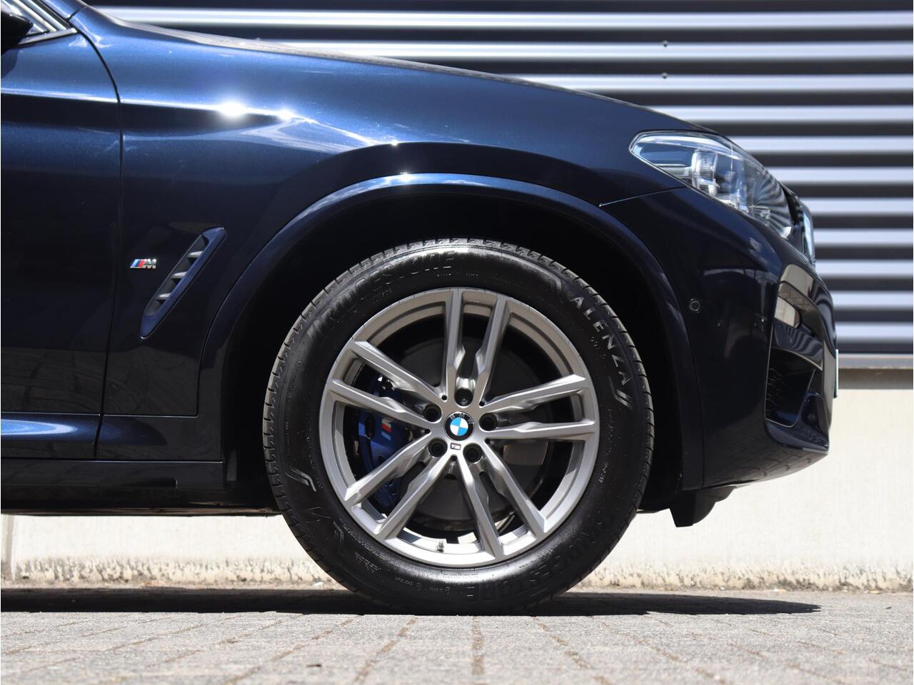 BMW X3 xDrive30e | High Executive | M Sportpakket | Parking Pack | Hi-Fi | Sportstoelen | Adaptive LED | Climate Control | 19'' LMV