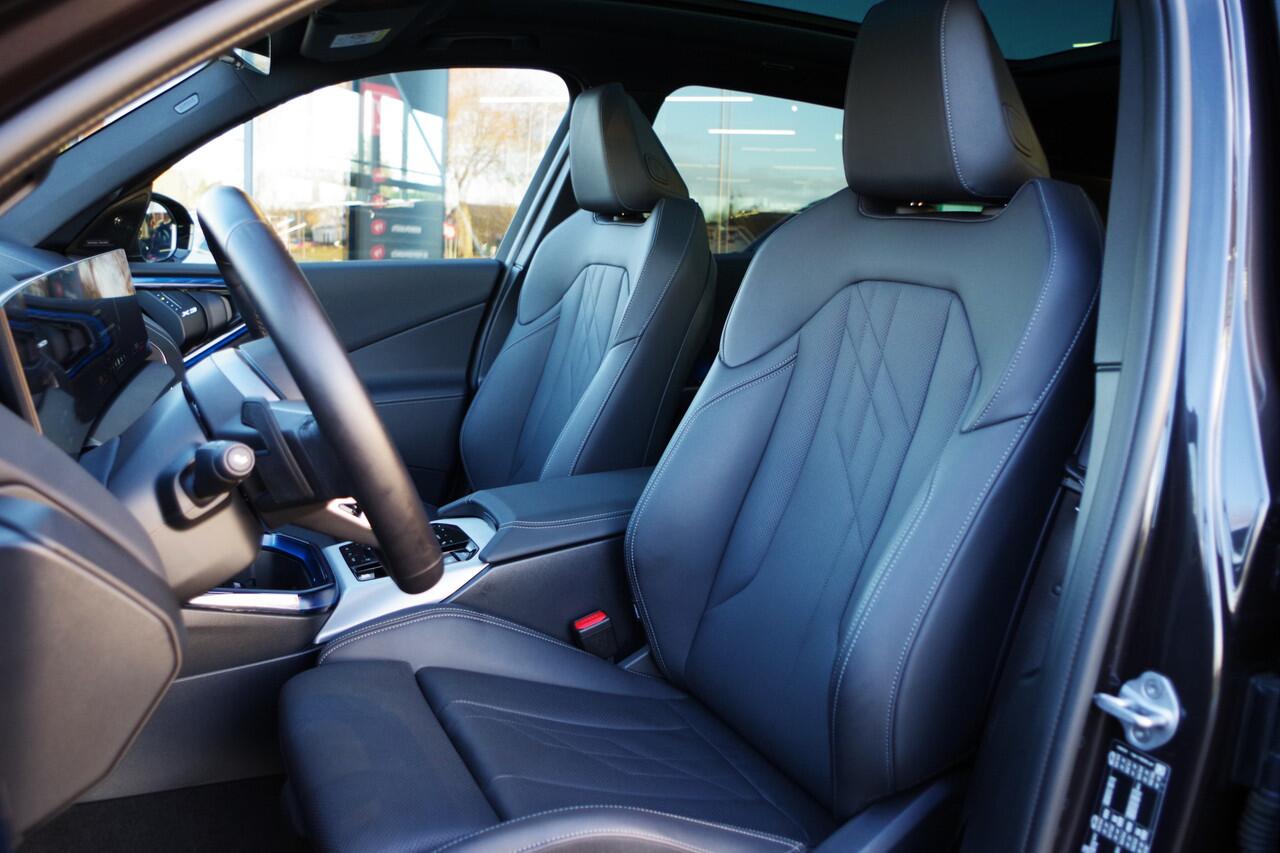 BMW X3 30e xDrive 300 PK M-Sport PHEV, Panoramadak, Harman/Kardon, Iconic Glow, 360 Camera