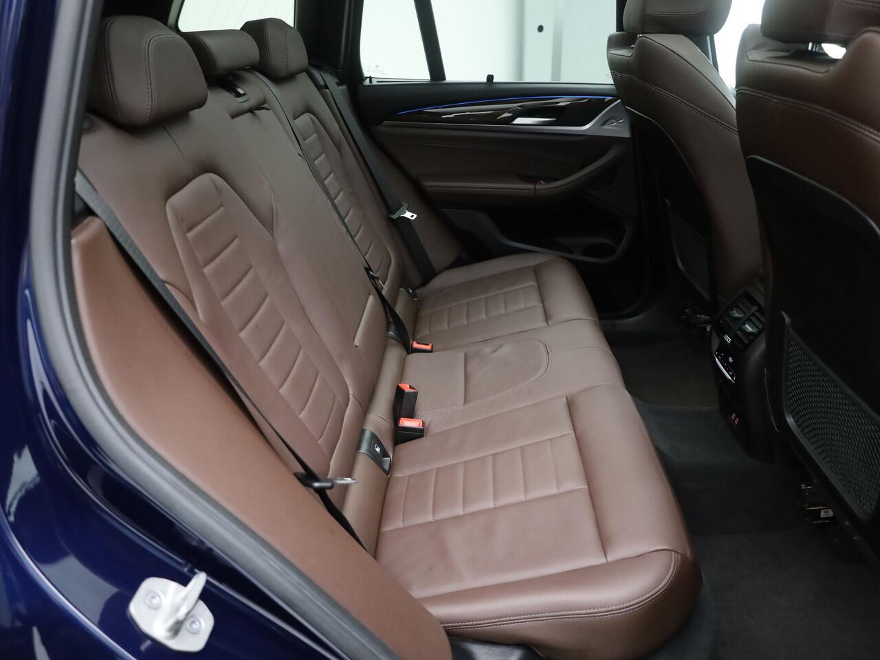 BMW X3 xDrive30e Business Edition Plus | PANO | 360° | HUD | STOEL- EN STUURVERW. | TREKHAAK