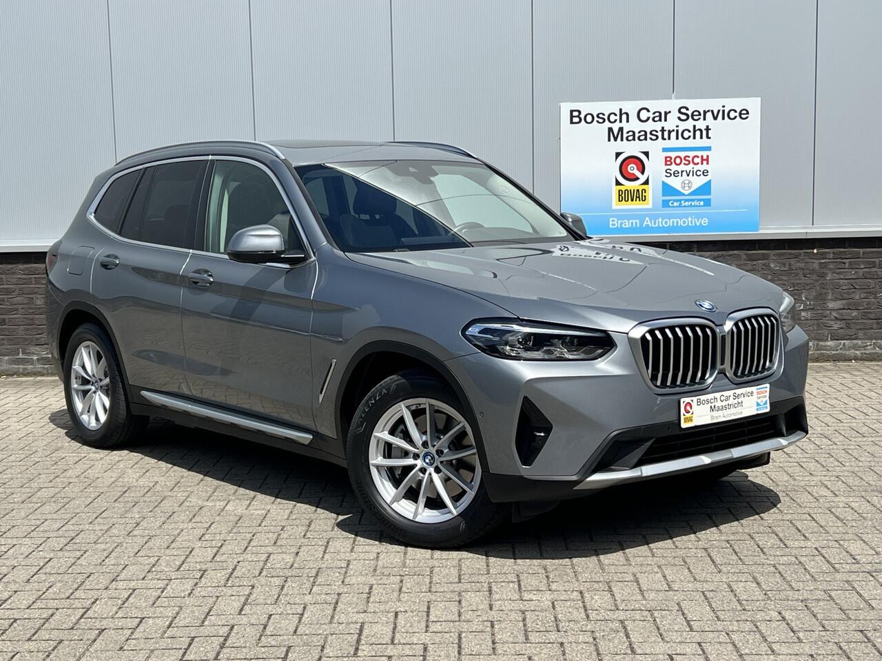 BMW X3 xDrive30e Executive | LCI | PANO | Camera | M-sport stoelen | Interesse, Proefrit? Bel of app met: 06-24 28 28 42