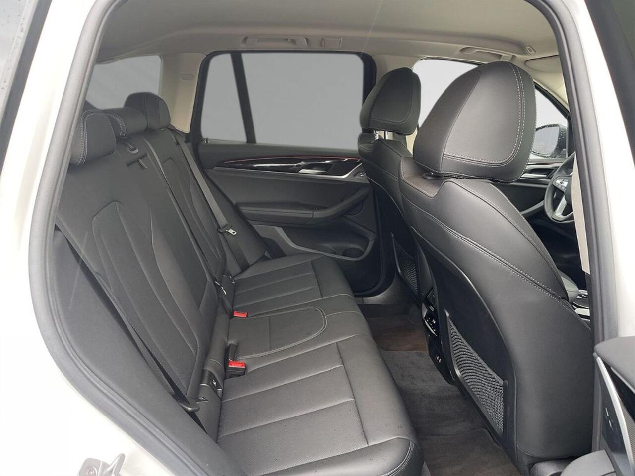 BMW X3 xDrive20d 190 PK Live Cockpit Sportstoelen Leder Stoelverwarming 18 Inch