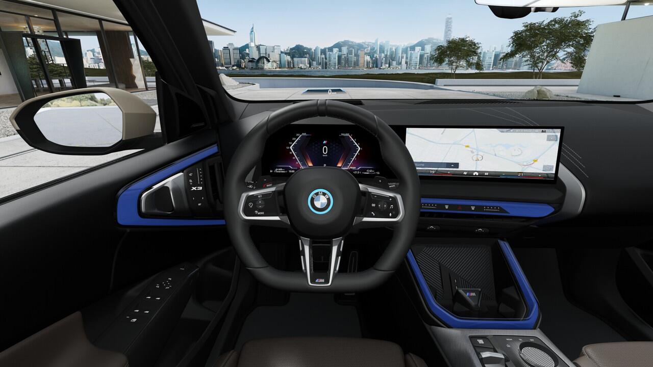 BMW X3 xDrive30e M Sport Automaat / Panoramadak / Trekhaak / Sportstoelen / Stoelventilatie / Parking Assistant Professional / Comfort Access / Adaptieve LED / Harman Kardon