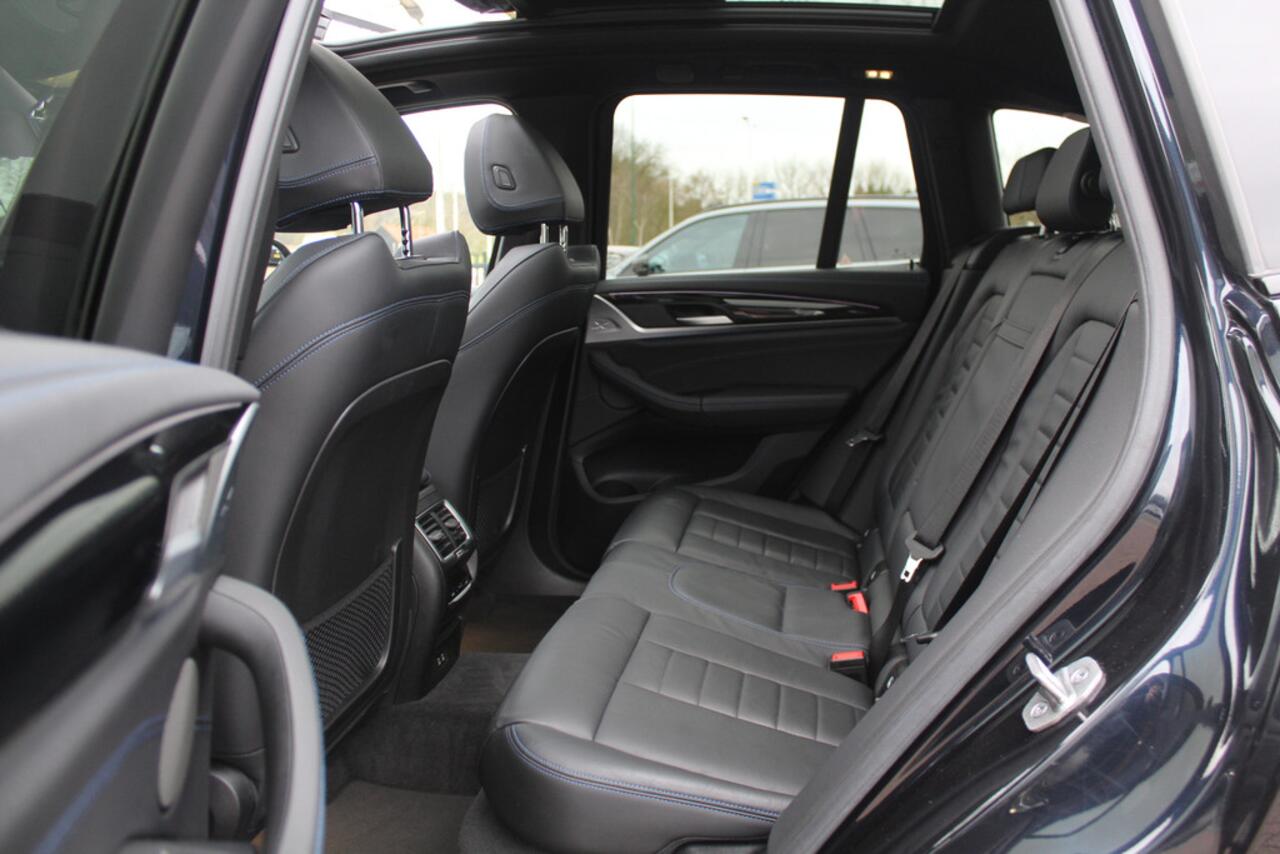 BMW X3 iX3 High Executive 80 kWh / SoH 94.7% / Trekhaak / Panoramadak / 360Camera / Head-up / 20'' / Leder / Harman Kardon / Sfeerverlichting / Dodehoek / DAB / Stuur+Stoelverwarming / ACC