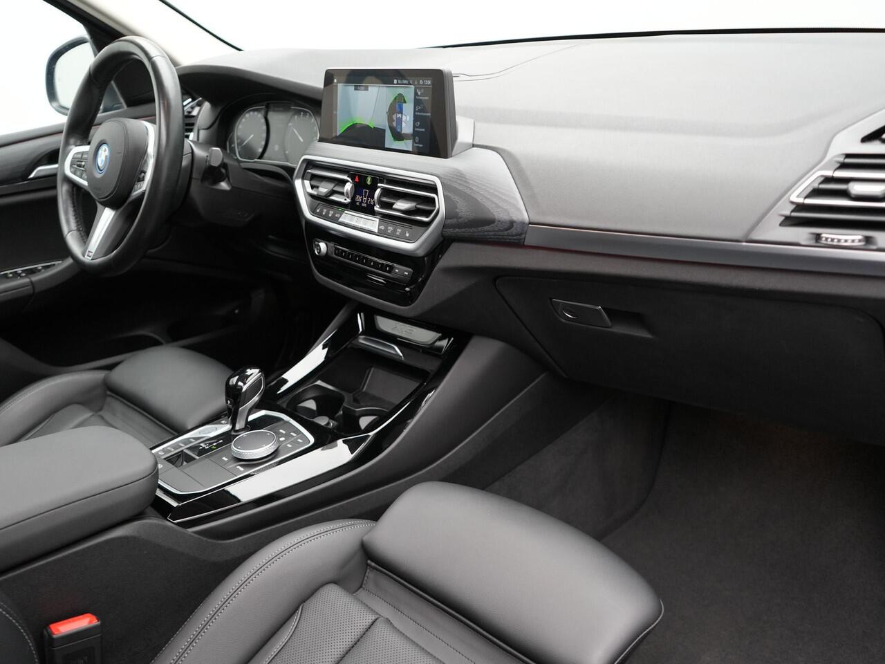 BMW X3 xDrive30e LCI FACELIFT MODEL Plug In Hybrid 293pk Dealer O.H PHEV | Trekhaak af Fabriek | Panodak | Laser LED | 360 Camera | Head Up | Lederen Sportstoelen Memory | Keyless | Apple Carplay |