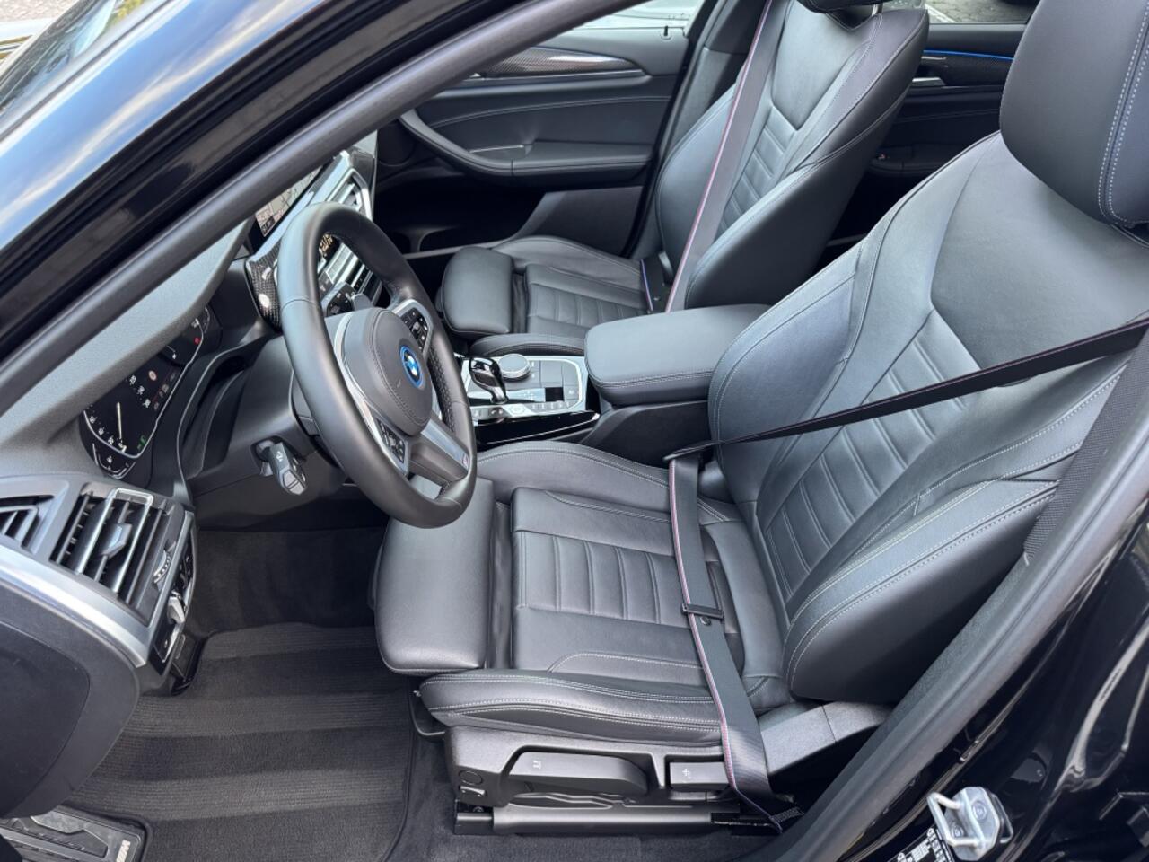 BMW X3 xDrive30e M-Sport 292 Pk Carbon Pano Camera