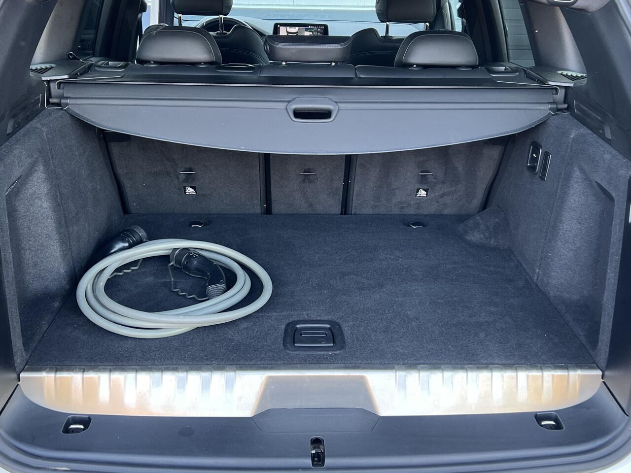 BMW X3 xDrive30e M-Sport Trekhaak Rondzicht Camera Navigatie Life Cockpit Prof Head Up Dab 20 Inch Velgen Extra Getint Glas Carplay Android Plug In Hybride 1e Eigenaar