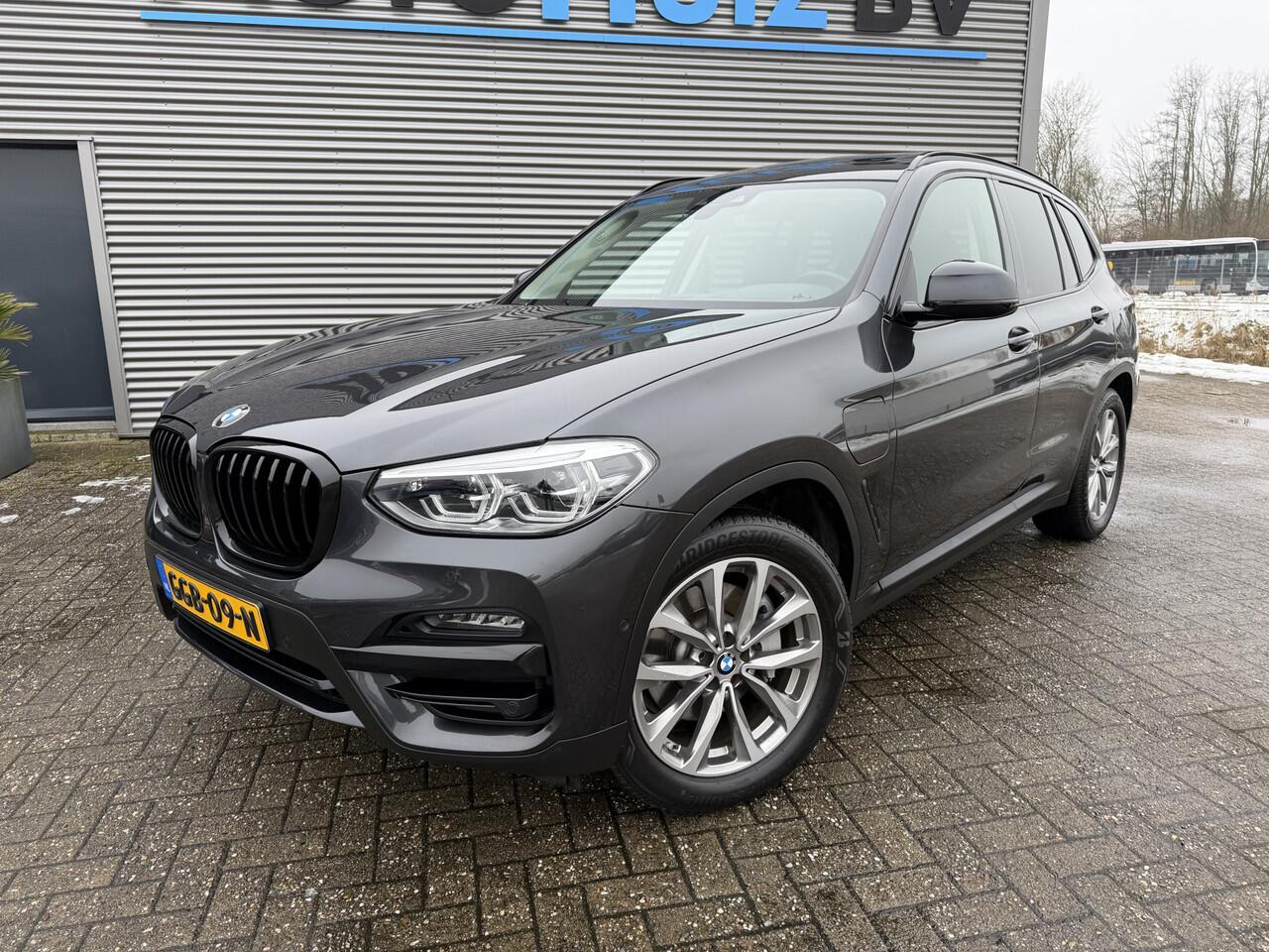 BMW X3 xDrive30e High Executive Leer Panoramadak Trekhaak Adaptieve LED 19 Inch Keyess Entry Head-Up Display Carplay Elek Stoelverstelling