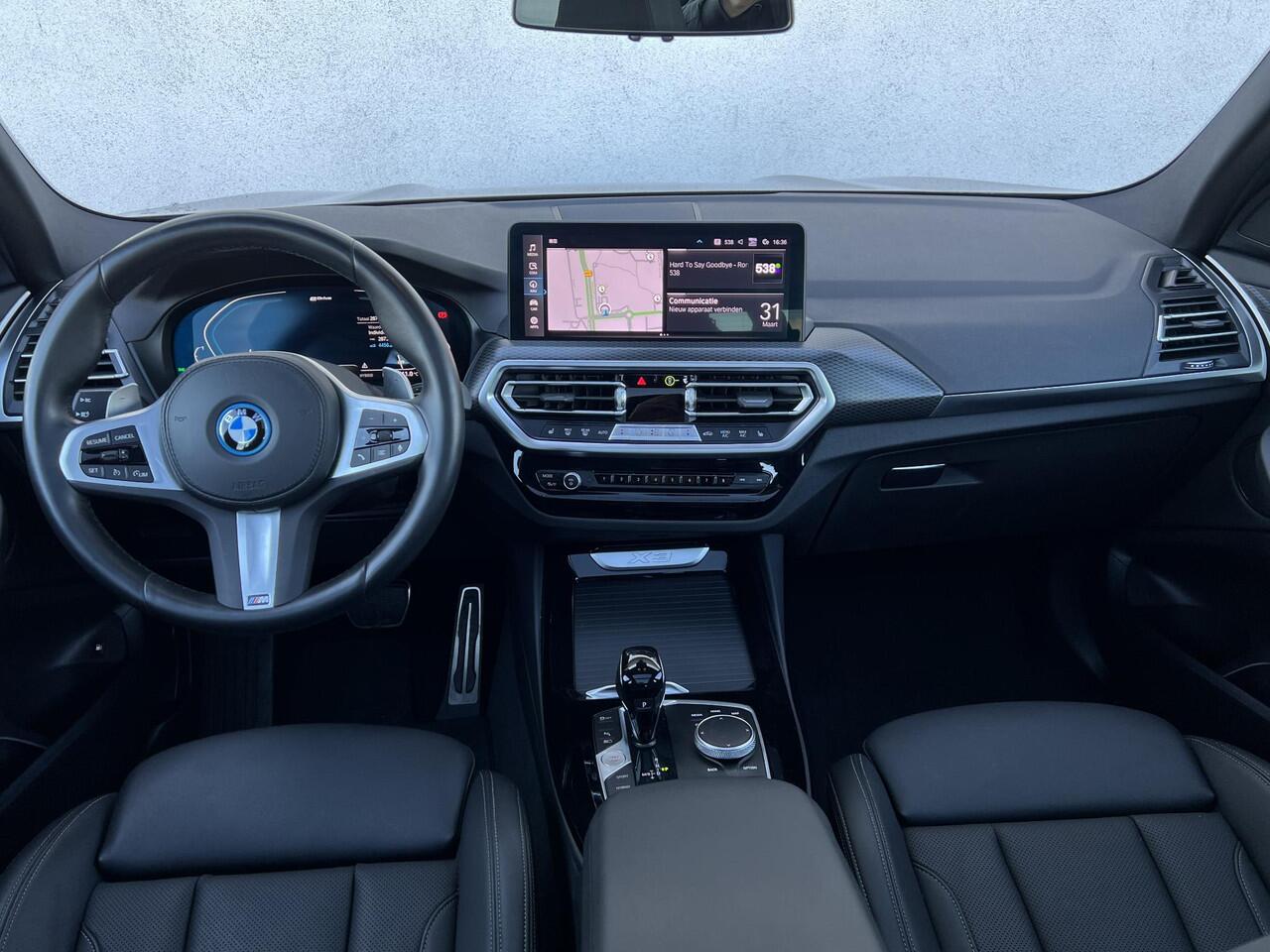BMW X3 xDrive30e M-Pakket | Panoramadak | Comfort Access | HiFi Sound