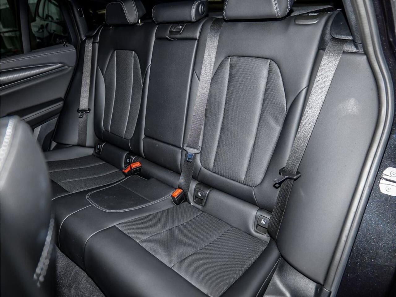 BMW X4 M40i 360 PK Live Cockpit 20 Inch Sportstoelen Stoelverwarming Stuurverwarming