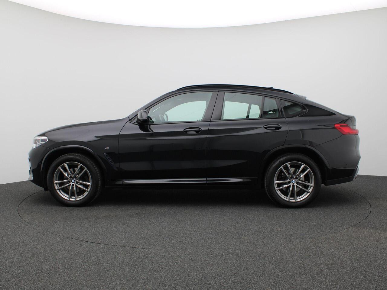 BMW X4 xDrive20i High Executive 184PK Aut8 M-Sport, Trekhaak, Memorystoel, Stoelverwarming, Adaptieve Cruise Controle, Head-Up Display, Keyless, Elektr. Achterklep, 18" LM Velgen