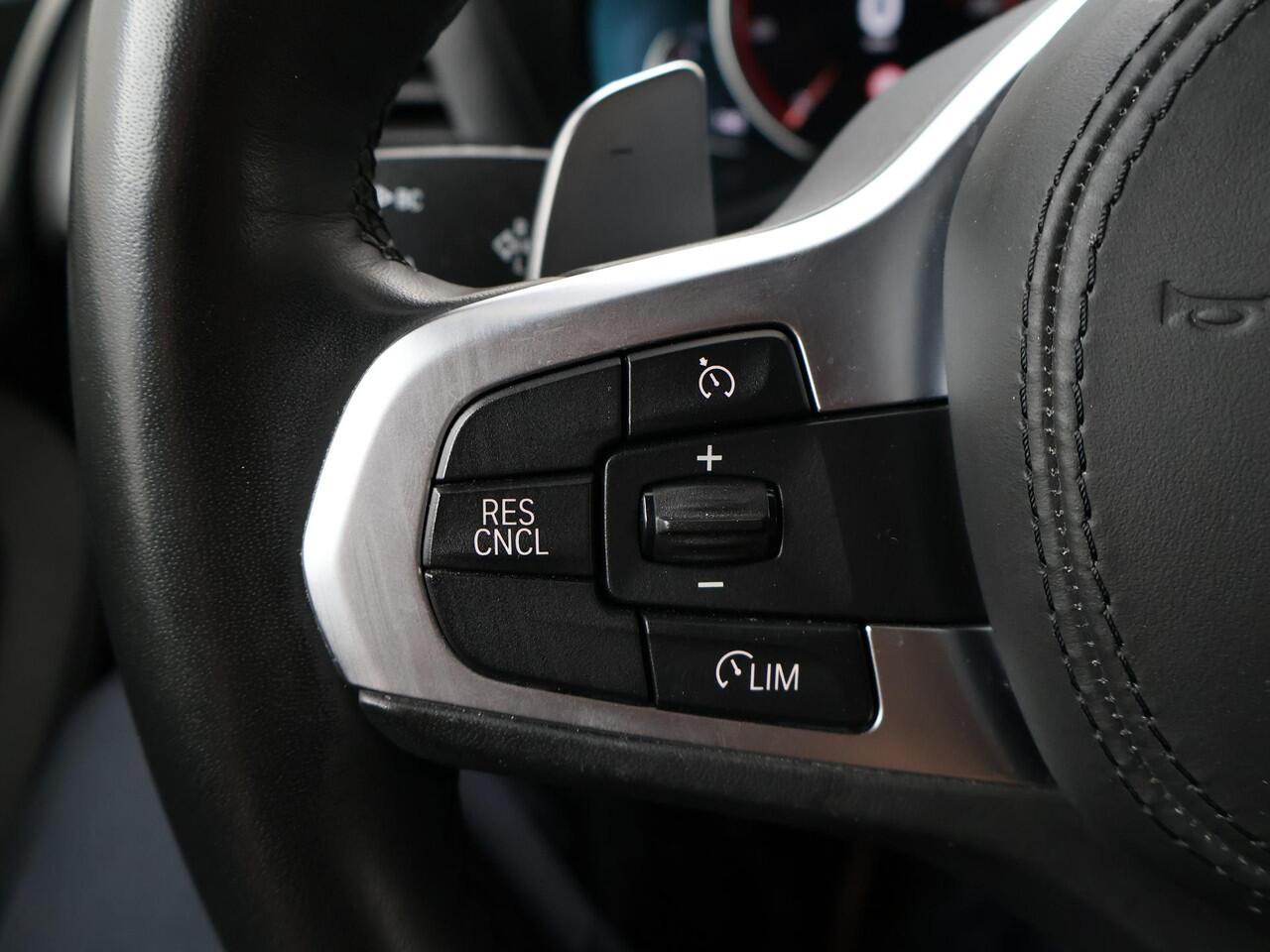 BMW X4 xDrive20i High Executive Edition | 184 PK | Automaat | Multifunctioneel stuurwiel | Stoelverwarming | 360 camera |