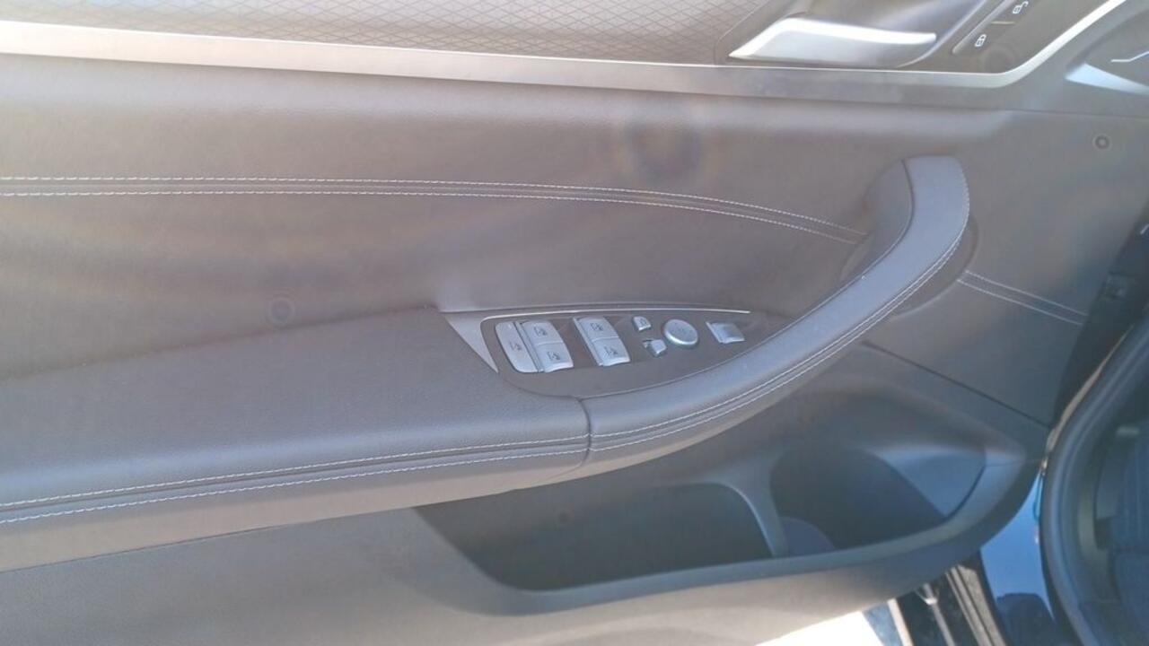 BMW X4 xDrive20d M Sport 190 PK ACC Panoramadak Head-Up Trekhaak Live Cockpit