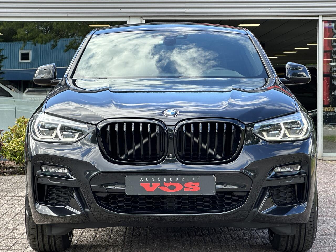 BMW X4 M40i High Executive | 360 camera | 21" M Velgen | Memory | Trekhaak