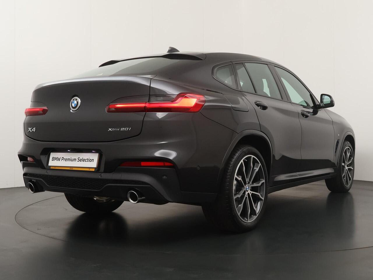 BMW X4 xDrive20i High Executive Edition | M Sportpakket | Trekhaak | Panoramadak |