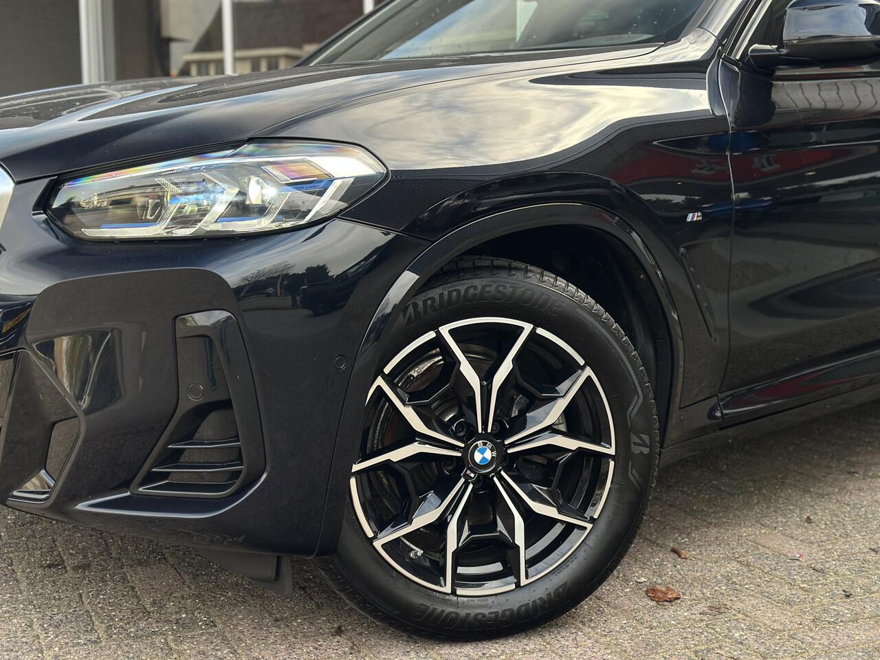 BMW X4 xDrive20i High Executive Laser/Panorama Dak/Trekhaak/Carbon black.