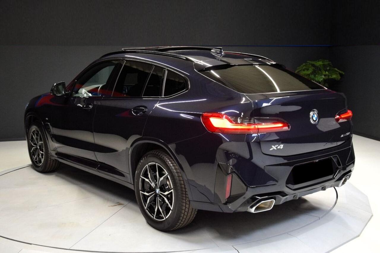 BMW X4 xDrive30i M-Sport 245 PK ACC Panoramadak Head-Up Live Cockpit Sportstoelen