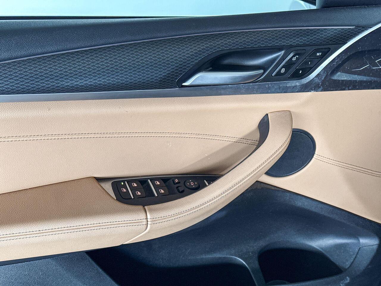 BMW X4 xDrive30i High Executive | Selections