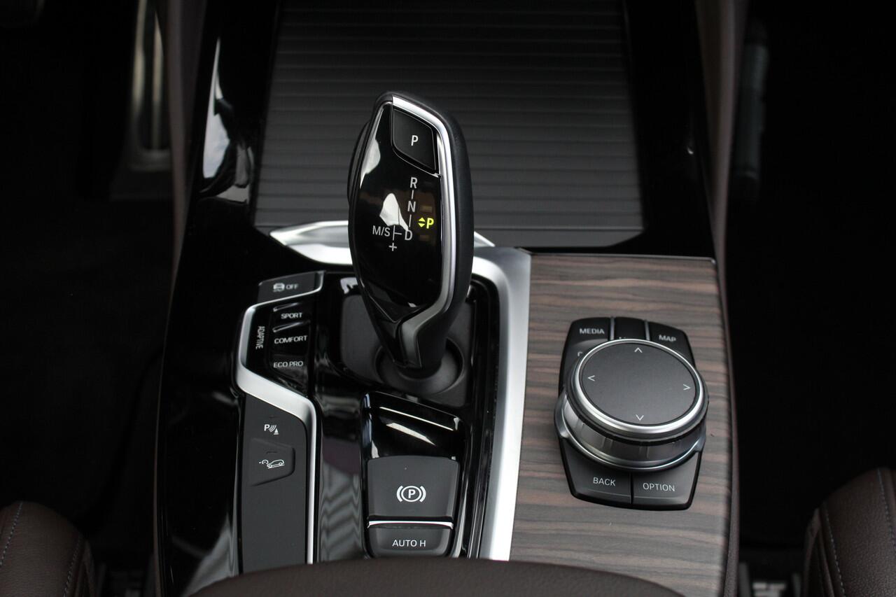 BMW X4 xDrive20i High Executive M Sport / HUD / Keyless