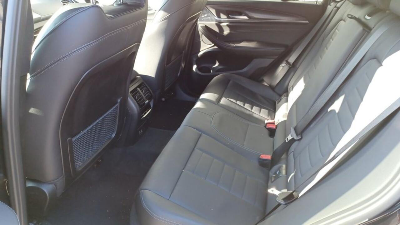 BMW X4 xDrive20d M Sport 190 PK ACC Panoramadak Head-Up Trekhaak Live Cockpit