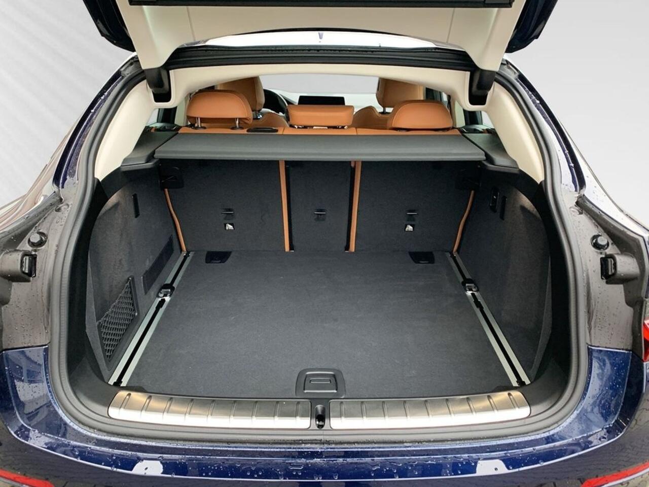 BMW X4 xDrive20d 190 PK Sportstoelen Trekhaak Navi LED Stoelverwarming Live Cockpit 19 Inch