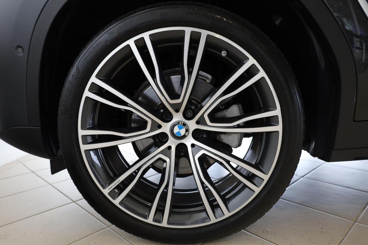 BMW X4 xDrive20i High Executive | xLine | Parking Pack | Comfort Access | Adaptieve LED koplampen | Harman Kardon |