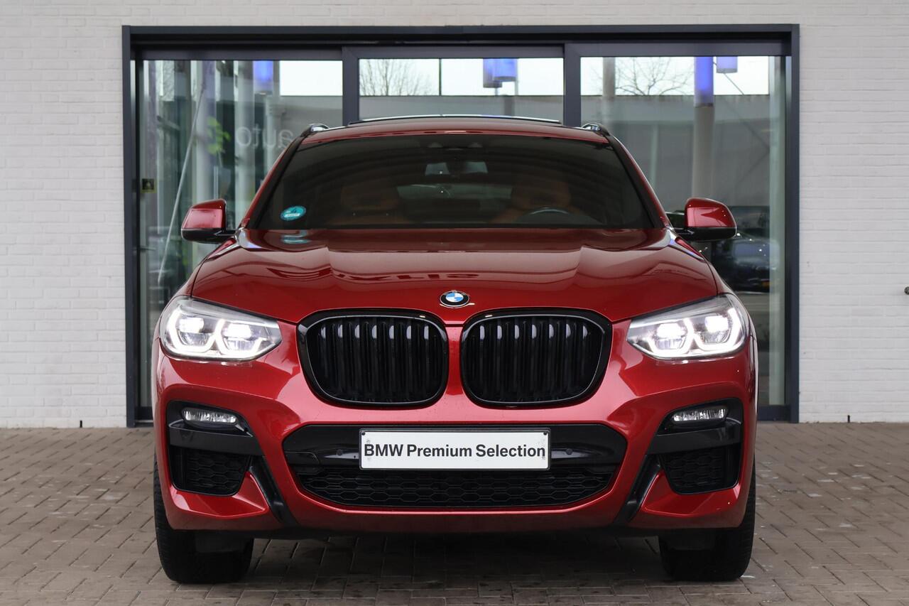 BMW X4 xDrive20i High Executive | M Sport | Trekhaak | Voorstoelen Verwarmd