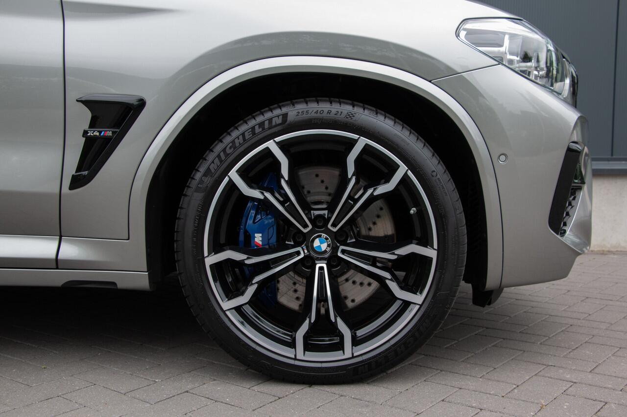 BMW X4 M Competition 510PK | 360 Cam | Head Up | Side Assist | Harman Kardon | E.TH 2400KG | Sportuitlaat | Carbon | 510PK | DAB+ | Ambiance Led | Adaptieve Led Koplampen | 21"| 3 Zone Airco | Botswaarschuwing | ¤157.940 N.P | Apple & Android Carplay | Memory | 