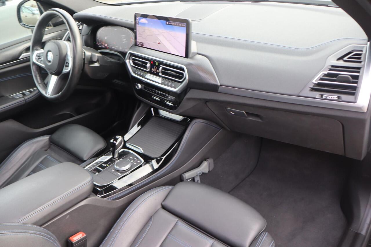 BMW X4 xDrive20i Business Edition Plus BTW Auto, Lederen interieur, Panormadak, Schuif- kanteldak, Apple Carplay, DAB