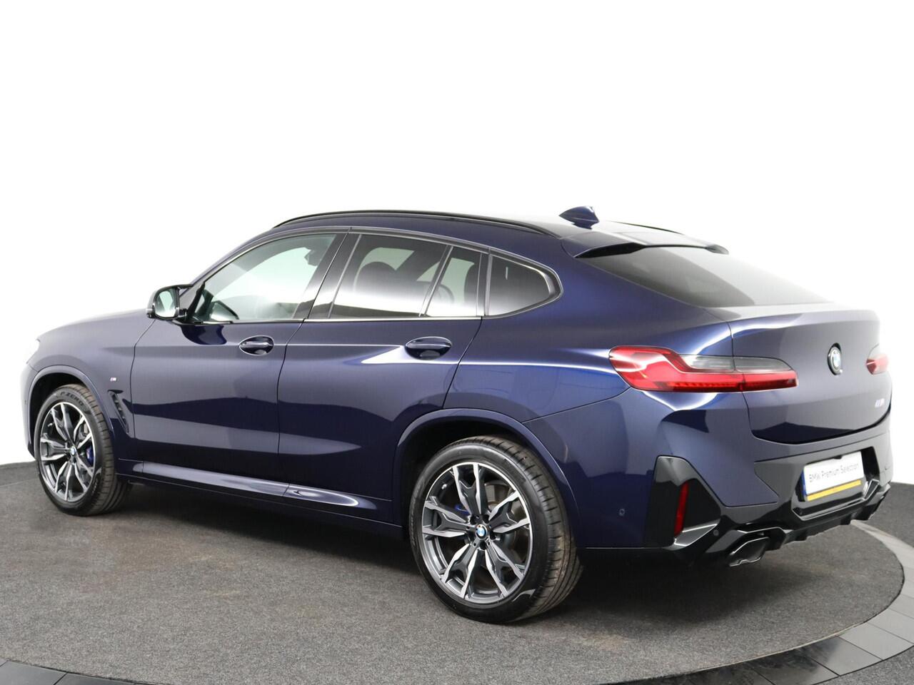 BMW X4 M40i Business Edition Plus | BMW Laserlight | Head-Up Display | Harman Kardon | Trekhaak | Adaptief M Onderstel | Verwarmde stoelen voor en achter