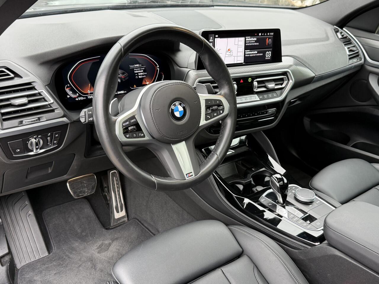 BMW X4 xDrive20i | M-Sport | 20'' | Panorama | Camera | Getint Glas