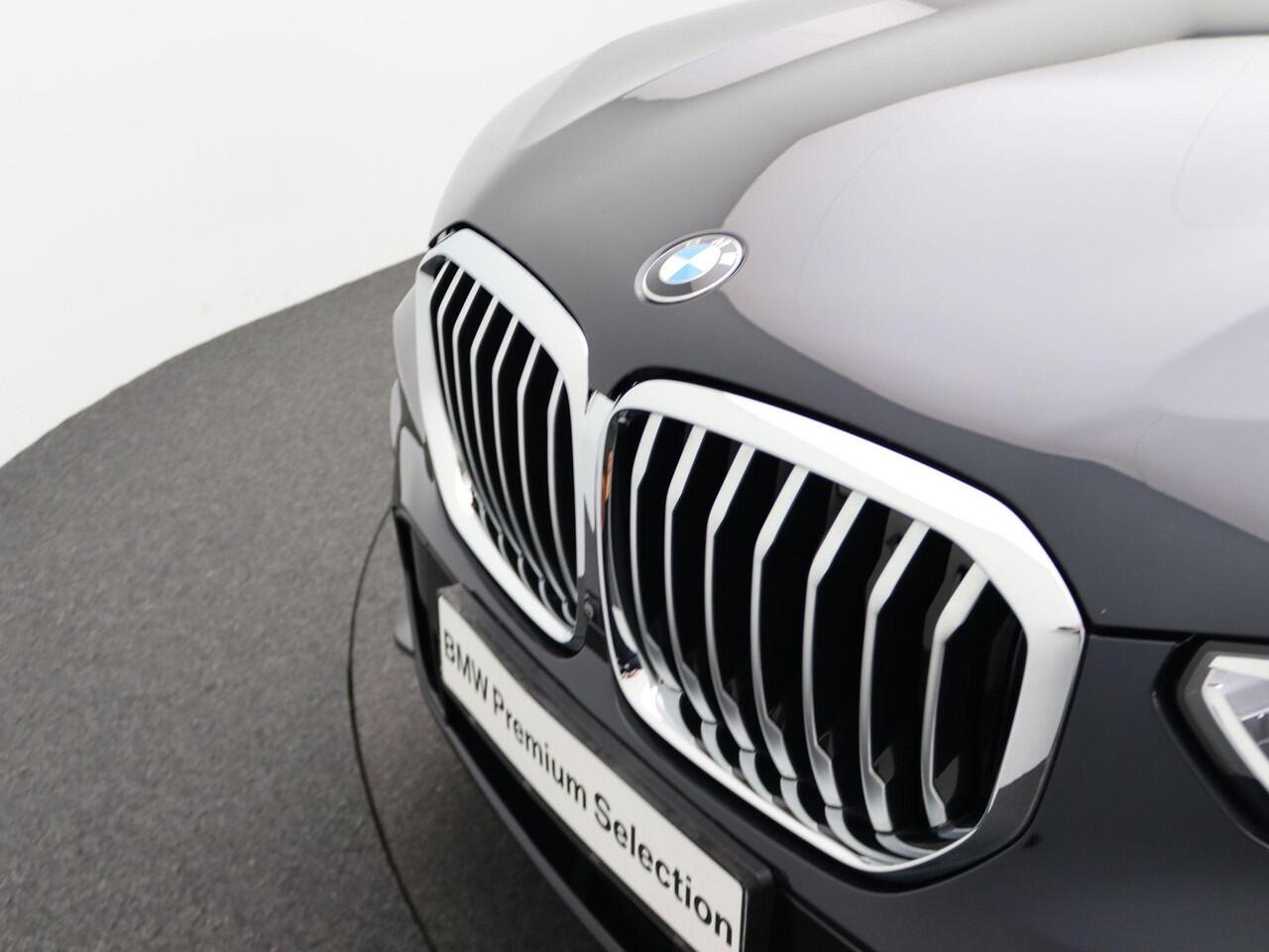 BMW X5 xDrive45e High Executive | M Sportpakket | Safety Pack | BMW Personal CoPilot Pack | Integral Active Steering | Panoramadak | Driving Assistant Professional | Head Up Display | HiFi | 22''