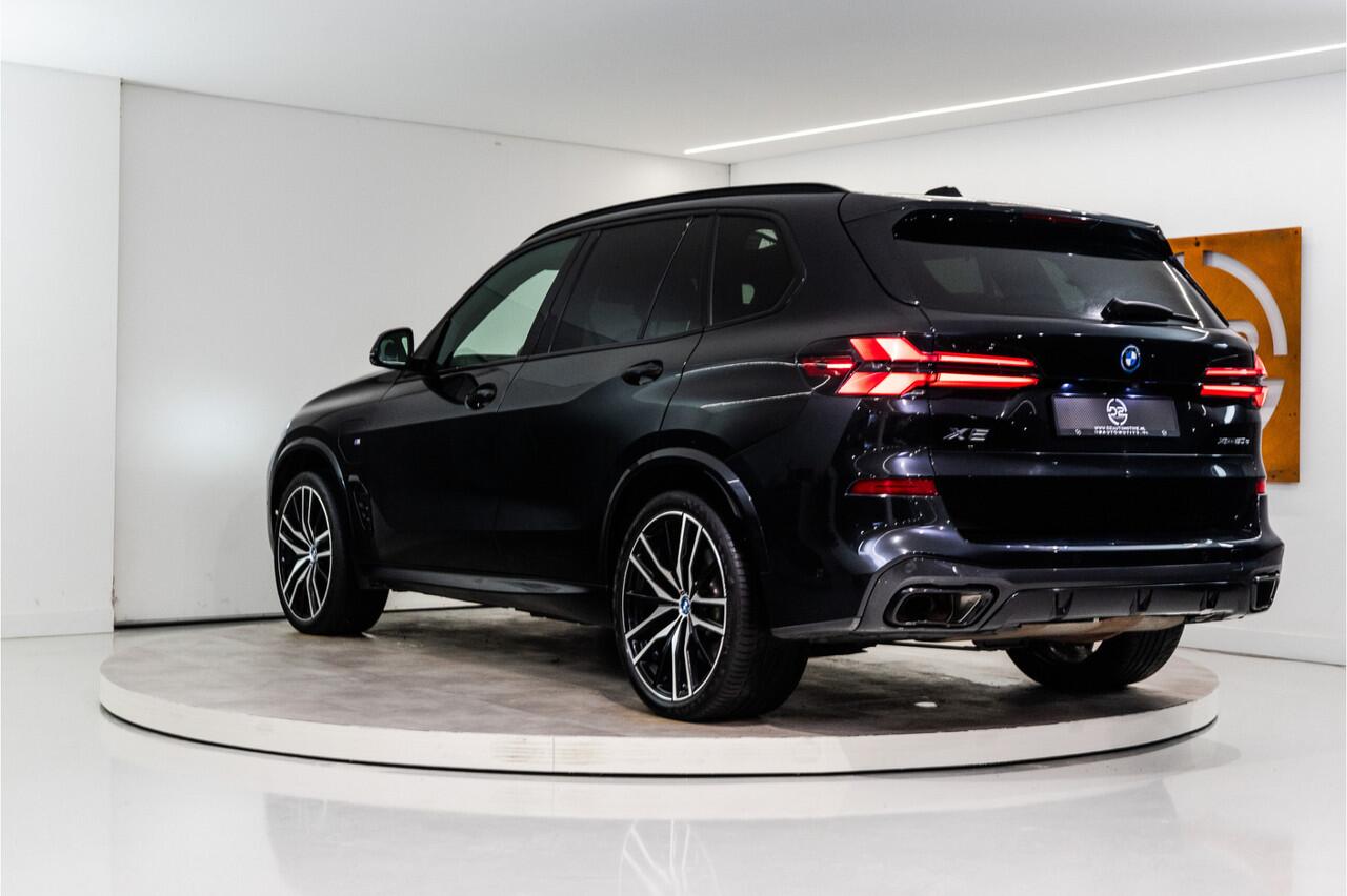 BMW X5 xDrive50e M-Sport 489PK | Pano | Glow | Trekhaak | Harman/Kardon | Drive Pro | VOL! 12 MND Garantie