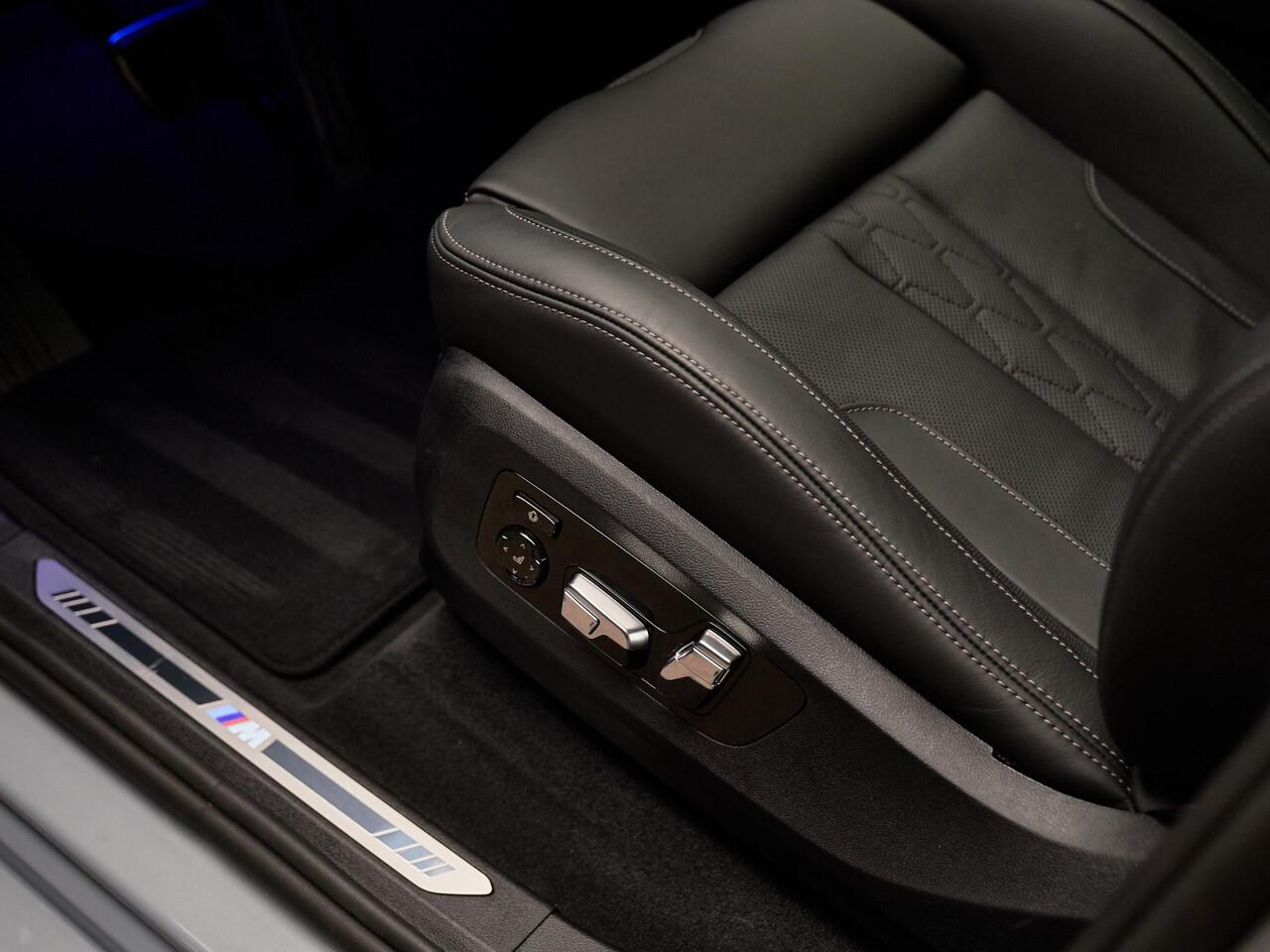 BMW X5 xDrive50e M Sport Pro, M stoelen, 4-wielbest., B&W, massage, CraftedClarity, pano, Merino, memory, 22", HUD, tr.haak, privacy