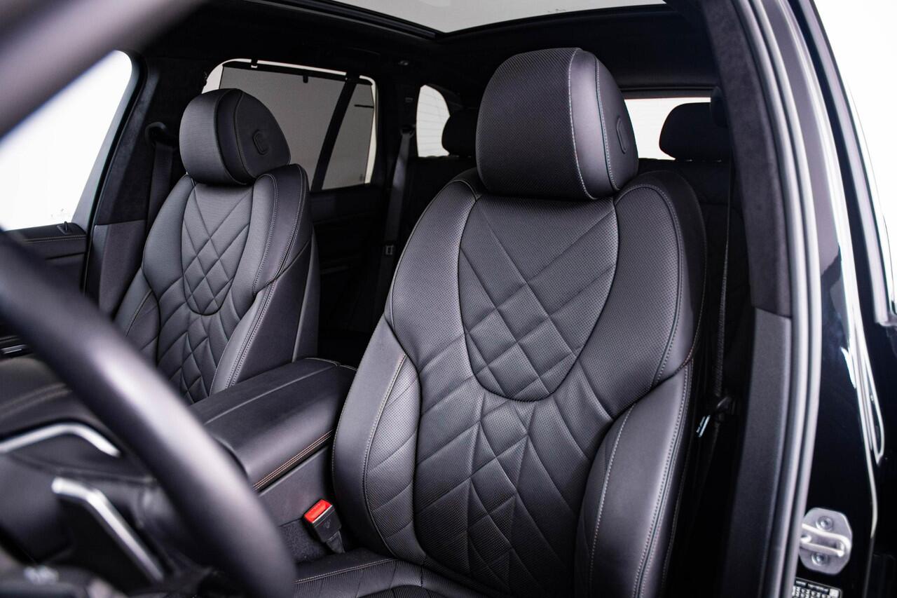 BMW X5 xDrive50e Trekhaak - Panoramadak - Parking/Driving Assistant Professional - Active Protection - Comfort Access - Soft close - Ambiance verlichting - Getinte/Geluiddempende Ruiten - Warmte Comfort Pack -