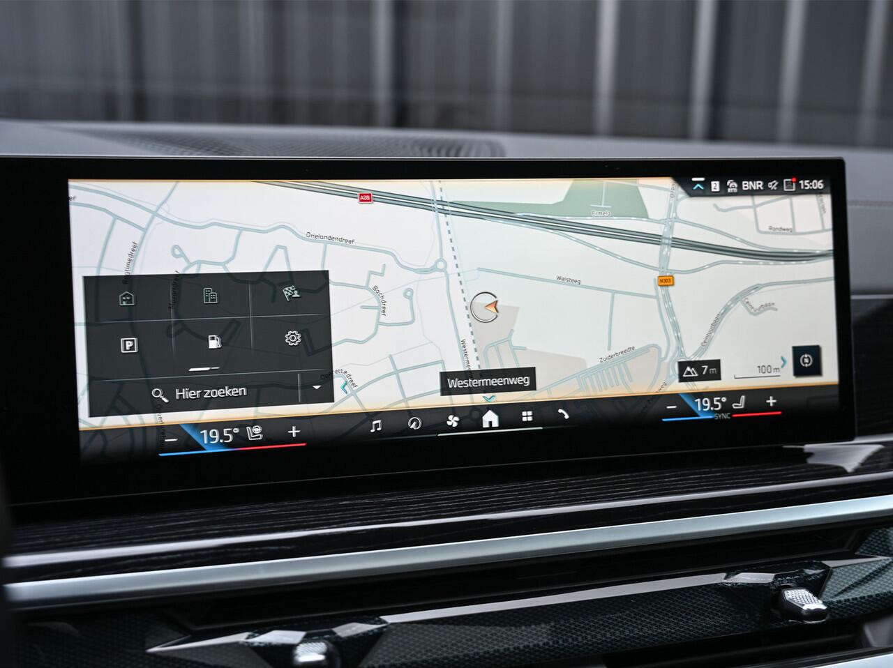 BMW X5 XDRIVE 50e | M-SPORT PRO | PANORAMADAK | AMBIANCE INTERIEUR | ACTIVE CRUISE | ICONIC GLOW | CARBON BLACK | COMFORT ACCESS | COMFORT SEATS | SHADOW LINE | PANO | LUCHTVERING | 360 CAMERA | HEAD-UP | STUUR- EN STOELVERWARMING | HARMAN/KARDON