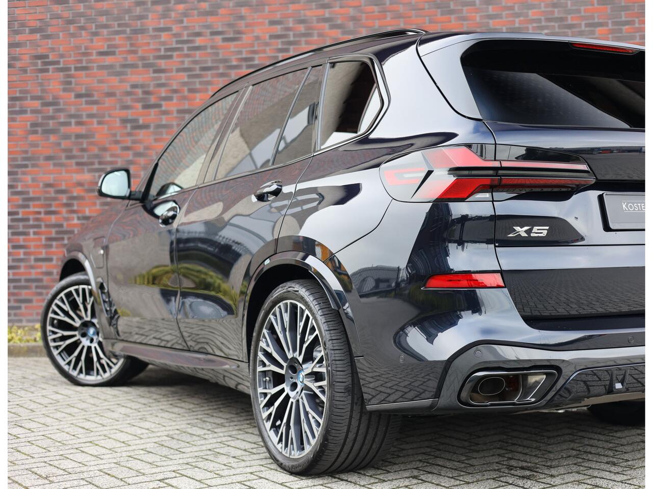 BMW X5 50e xDrive | Sky - Trekhaak - HUD - B&W