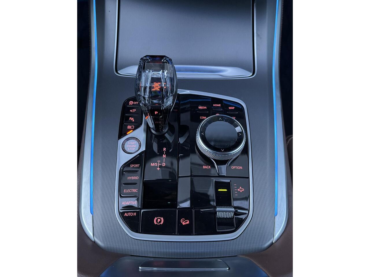 BMW X5 xDrive45e Executive M-PAKKET/HUD/LEER/TREKHAAK/LUCHTVERING/