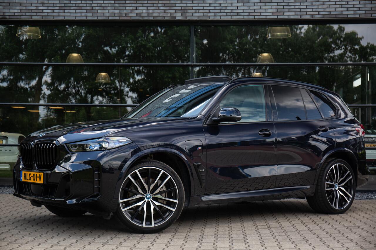 BMW X5 xDrive50e Launch Edition M-Sport , Adaptive Cruise, Panoramadak, Harman & Kardon, Head-up display, Luchtvering