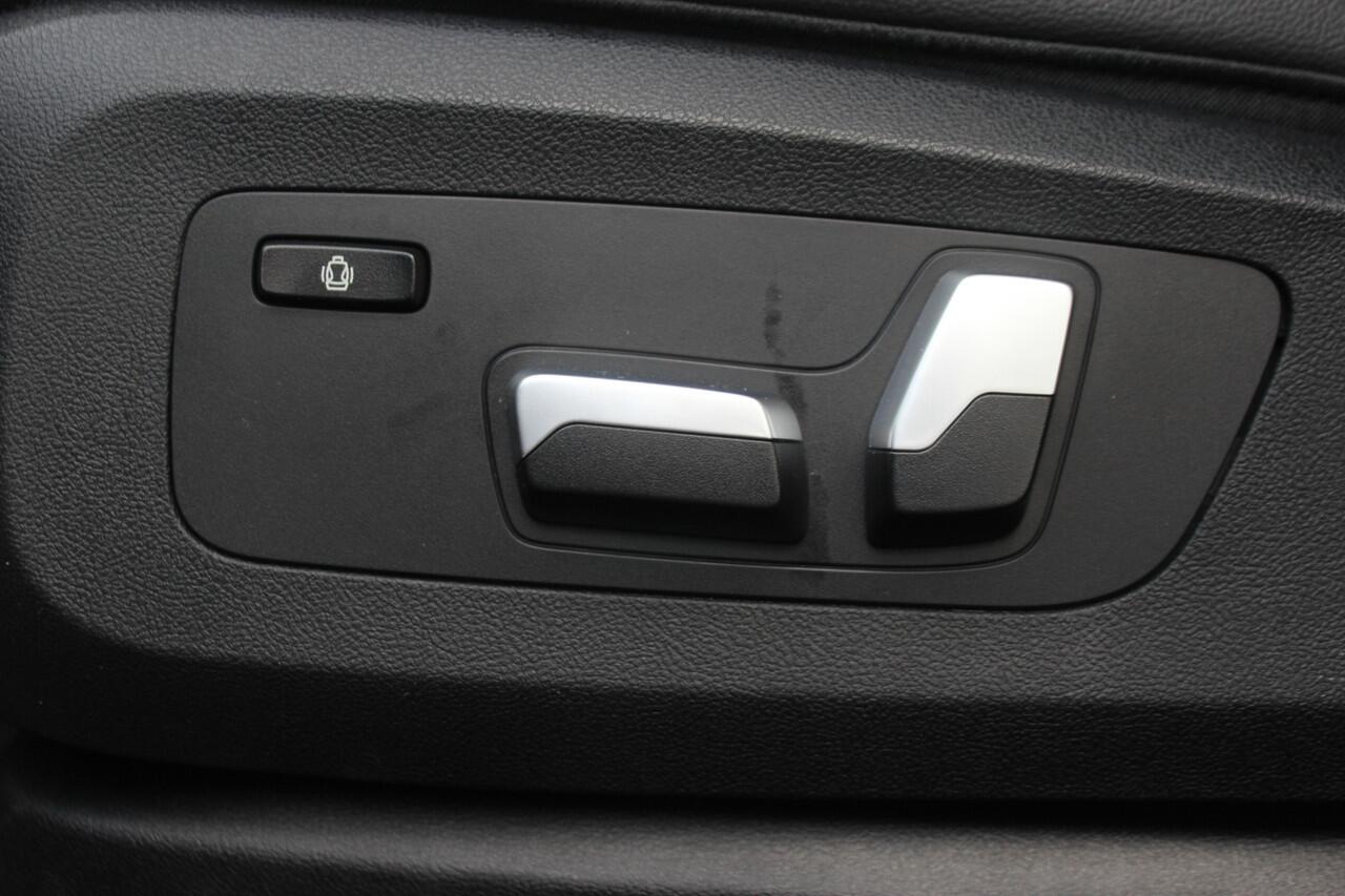 BMW X5 xDrive45e - M SPORT - LUCHTVERING - PANODAK - HEAD UP - SOFTCLOSE - LASER - H&K -