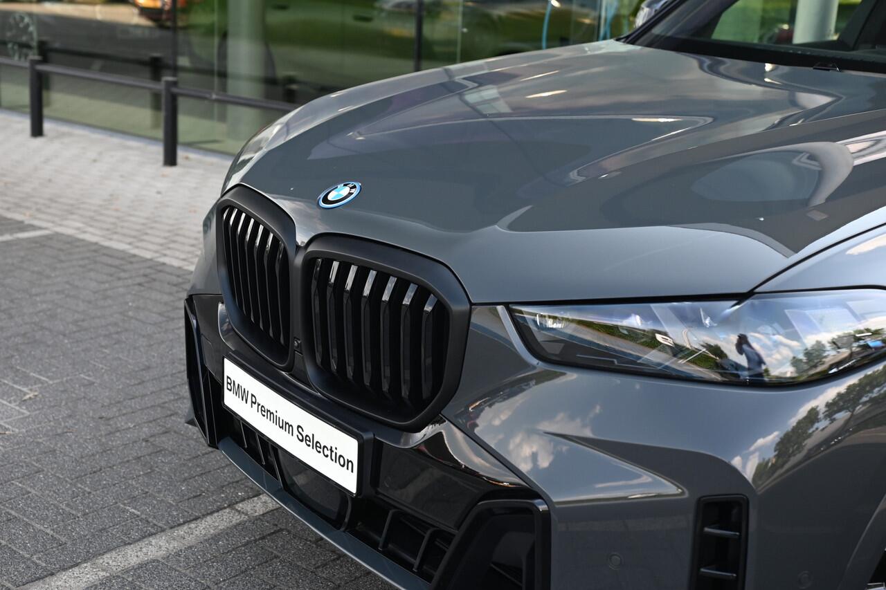 BMW X5 xDrive50e High Executive M Sport Automaat / Panoramadak / Trekhaak / Soft-Close / Massagefunctie / Parking Assistant Professional / Comfort Access / Stoelventilatie / Adaptieve LED