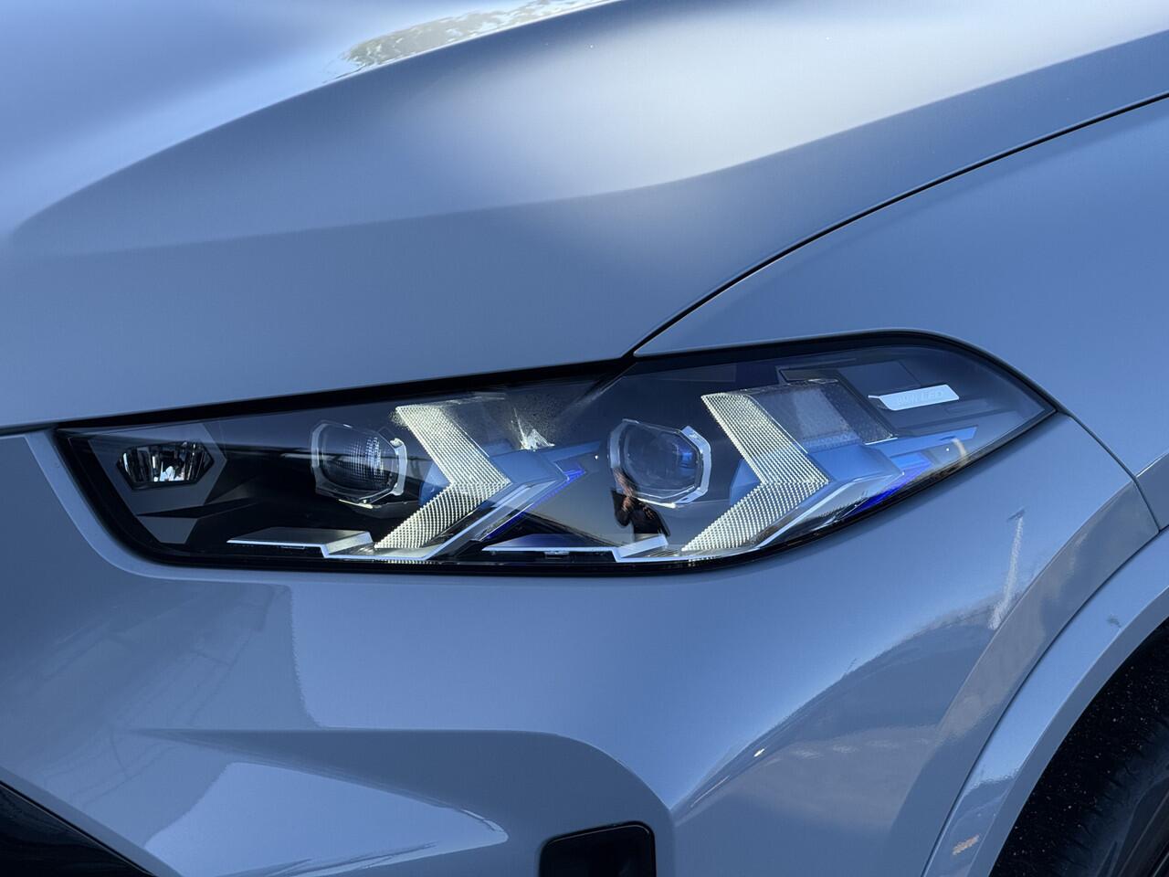 BMW X5 xDrive50e | M-Sport | 22" | Stoelverw. + ventilatie | Swarovski elementen | 360 cam | Comf. zetels | Trekhaak