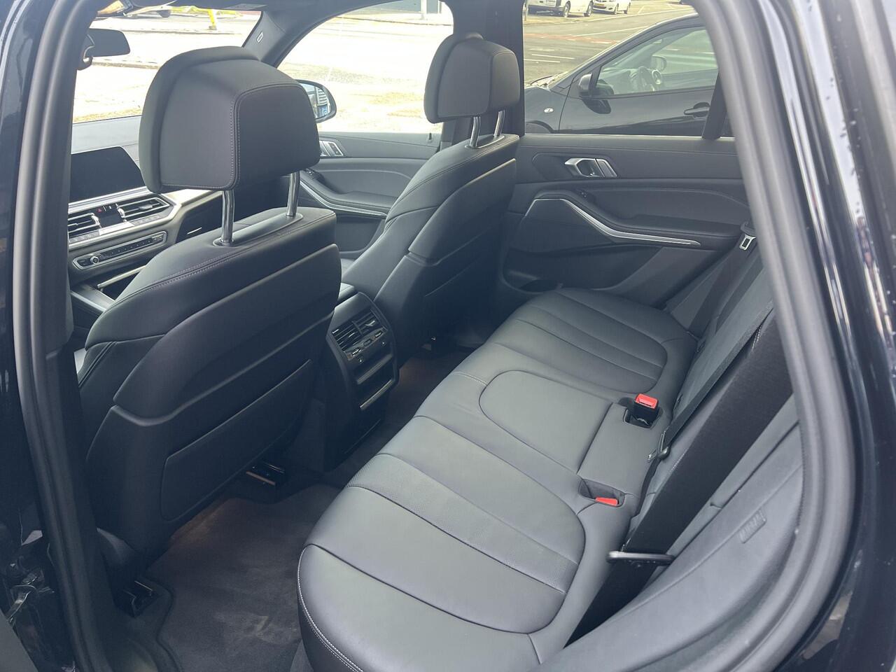 BMW X5 xDrive45e M-Sport Pano / 22 inch / HUD / 360 / Laser / Trekhaak / Vol!