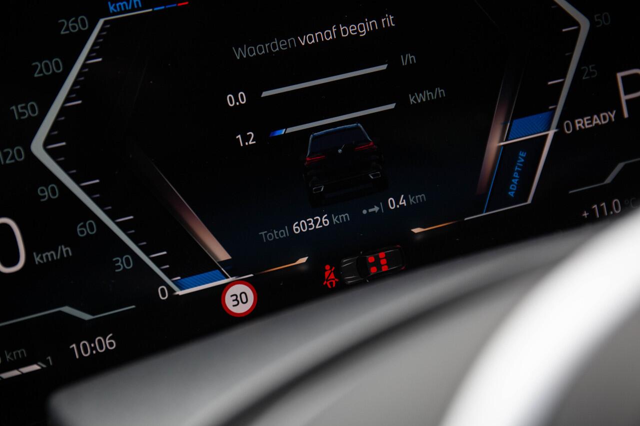 BMW X5 xDrive50e Launch Edition M-Sport , Adaptive Cruise, Panoramadak, Harman & Kardon, Head-up display, Luchtvering