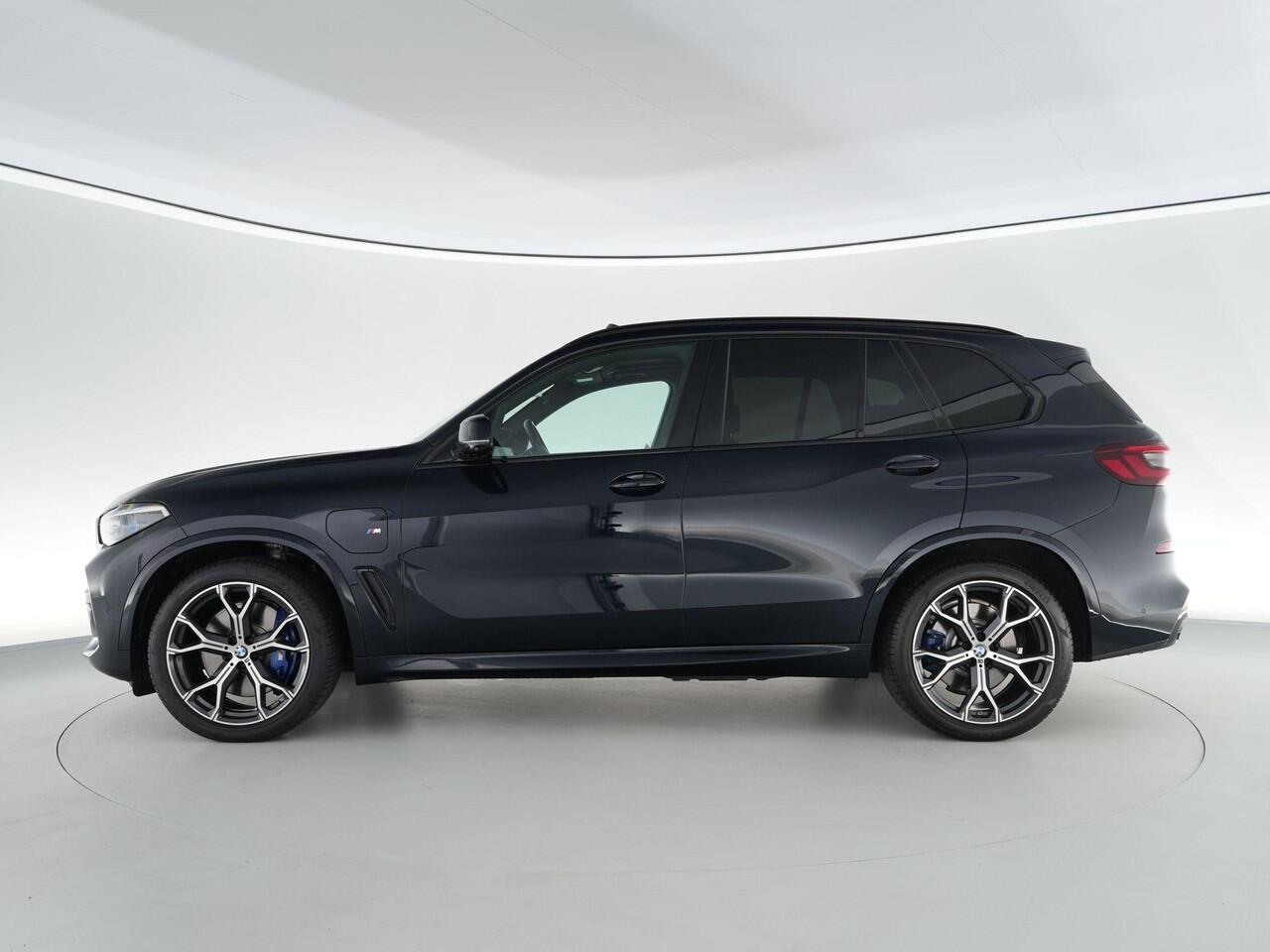 BMW X5 45e xDrive 394pk High Executive |dealer onderhouden|1e eigenaar|M-pakket|schuif/kantel dak|Harman&Kardon|diamond poke|Laser LED|achter-as meesturend|luxe lederen stoelen|360 camera|elek. trekhaak|