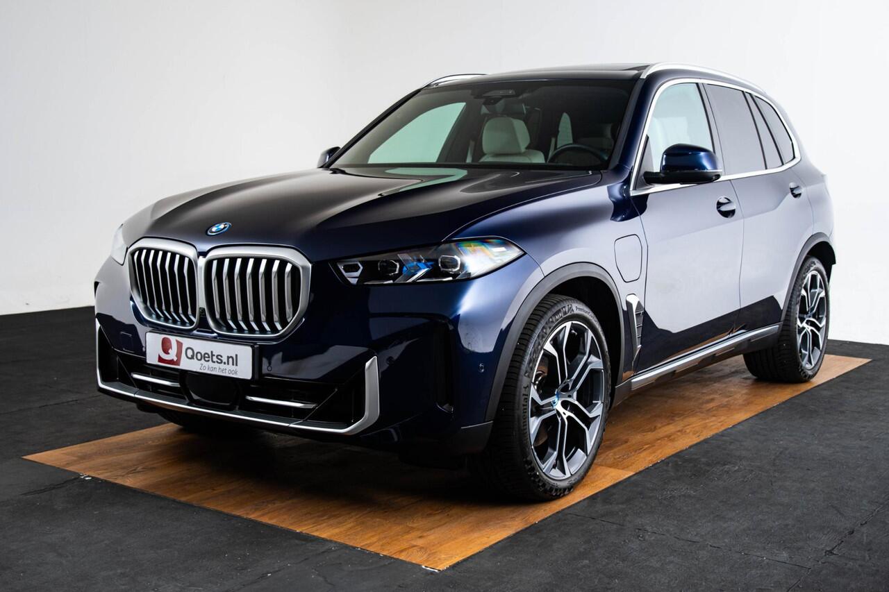 BMW X5 xDrive50e Panoramadak - Parkin/Driving Professional - Active Protection - Harman Kardon - Warmte Comfort Pack - Comfortstoelen - Travel & Comfort systeem - Comfort Access - Getinte Ruiten - Zonneschermen -
