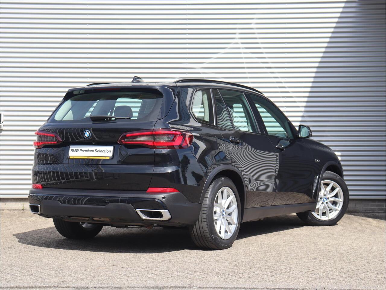 BMW X5 xDrive45e | High Executive | Driving Assistant | Panodak | Adaptive Cruise Control | Head-Up | Trekhaak | 19'' LMV