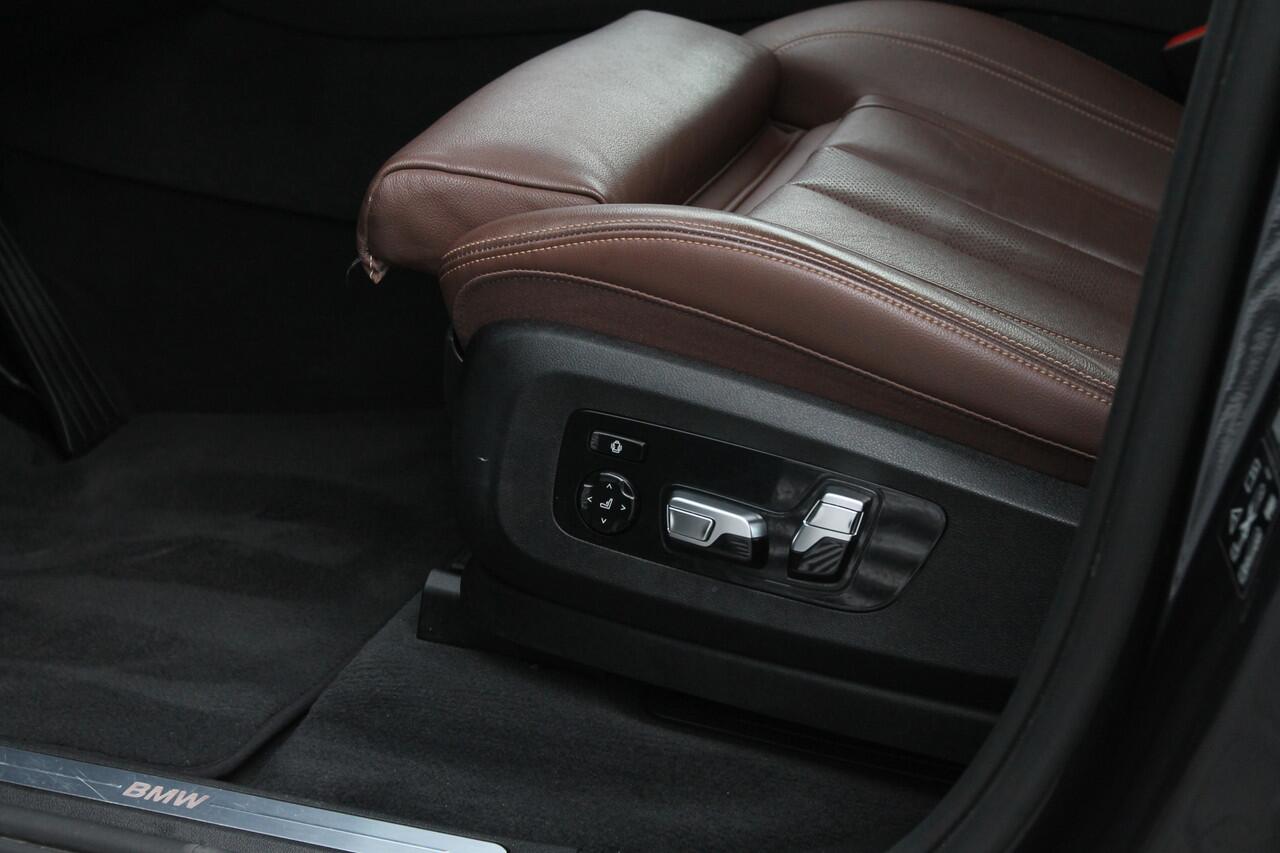 BMW X5 xDrive30d I Aut. I Navi I Leder I Grijs Kenteken