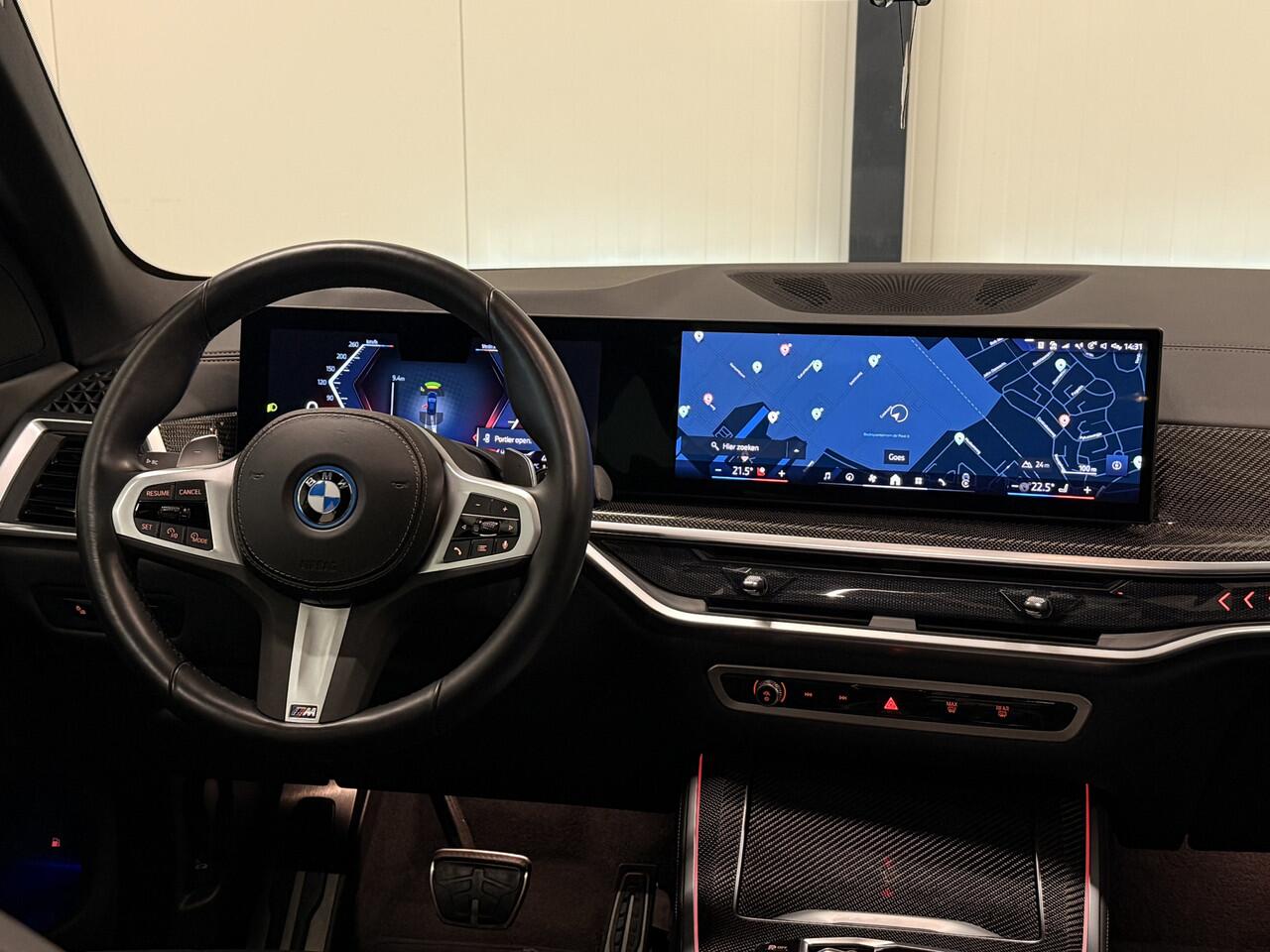 BMW X5 xDrive50e M-Sport | Carbon | Pano | Memory | Stoelverwarming / Verkoeling | Led | Soft-Close | Cruise | DAB | Apple Carplay / Android Auto