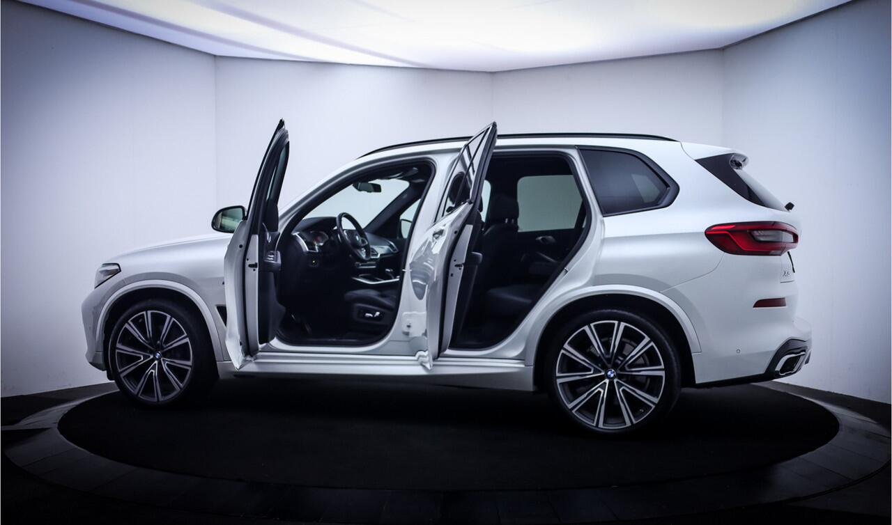 BMW X5 40iA M-SPORT High Executive PANO | VERNASCA LEDER | 22"LMV | CAMERA | CARPLAY